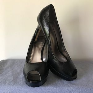 Anne Klein Platform Peep toe Heel, VGUC, Size 9.5